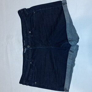 Women's Mossimo Denim Shorts. Size 16/33.